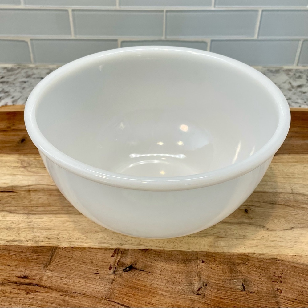 VTG Fire-King White Milk Glass Bowl